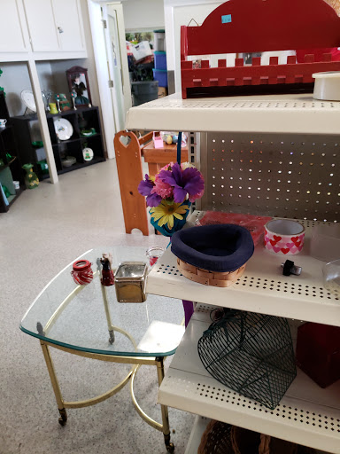 Thrift Store «Gulfside Hospice Thrift Shoppe», reviews and photos, 36524 FL-54, Zephyrhills, FL 33542, USA