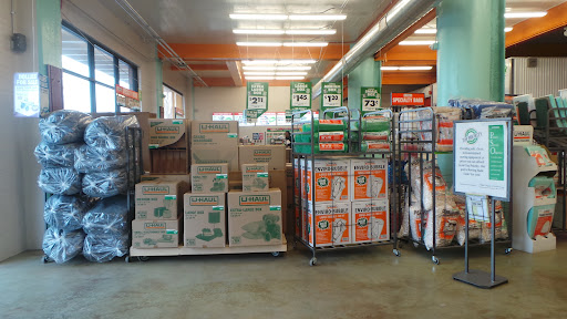 Truck Rental Agency «U-Haul Moving & Storage of Bronzeville», reviews and photos, 2601 S La Salle St, Chicago, IL 60616, USA