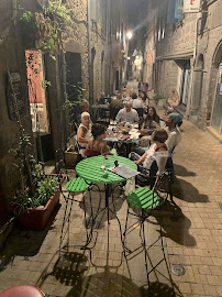 Atmosphère du Pizzeria Les 4 Eléments Restaurant & Street Food à Agde - n°9