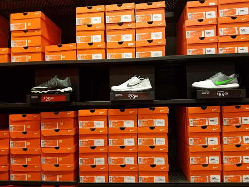 Clothing Store «Nike Factory Store», reviews and photos, 4976 Premium Outlets Way #800, Chandler, AZ 85226, USA