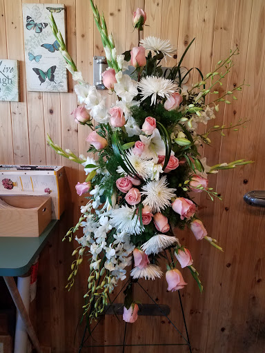 Florist «Mums the Word-A Florist», reviews and photos, 1175 N Berkeley Ave, Fullerton, CA 92832, USA