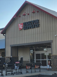 Tractor Supply Co. - Photo 4 - Car repair in Visalia, CA, Visalia