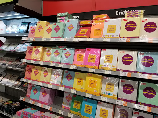 Office Supply Store «Staples», reviews and photos, 4940 O St, Lincoln, NE 68510, USA