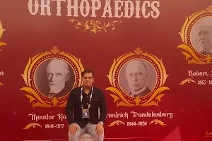 Dr. Gaurav Nandal best orthopaedic Doctor , Joint Replacement Surgeon. हड्डी का डॉक्टर image