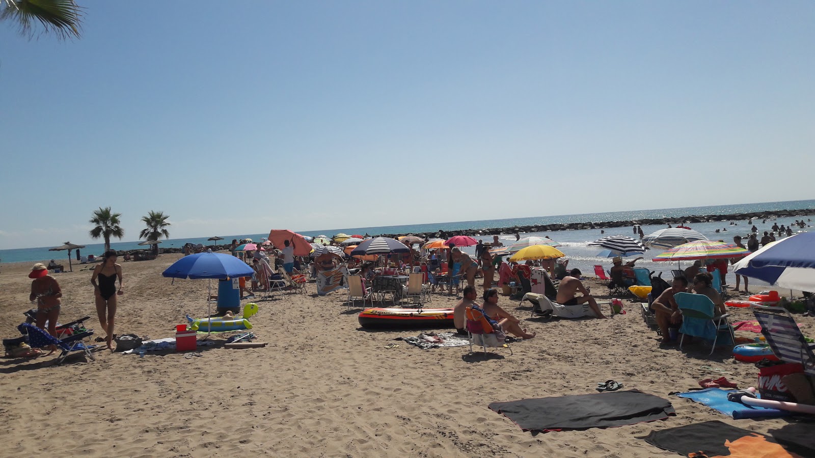 Platja dels Cirerers'in fotoğrafı - Çocuklu aile gezginleri için önerilir