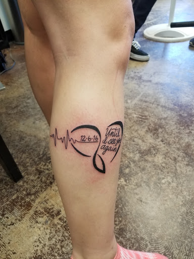 Righteous Tattoo Studio, 609 E Front St, Bonner Springs, KS 66012, USA, 