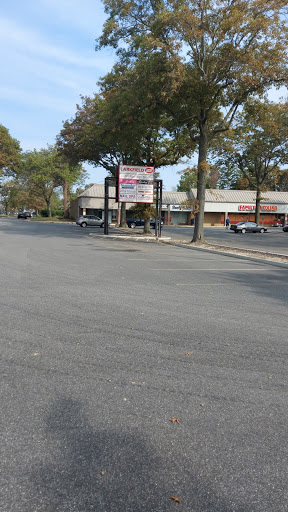 Grocery Store «Larkfield Iga LLC», reviews and photos, 301 Clay Pitts Rd, East Northport, NY 11731, USA