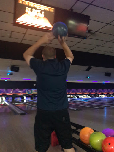 Bowling Alley «AMF Gulf Gate Lanes», reviews and photos, 7221 S Tamiami Trail, Sarasota, FL 34231, USA