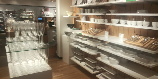 Furniture Store «Crate and Barrel», reviews and photos, 8505 Park Meadows Center Dr, Lone Tree, CO 80124, USA