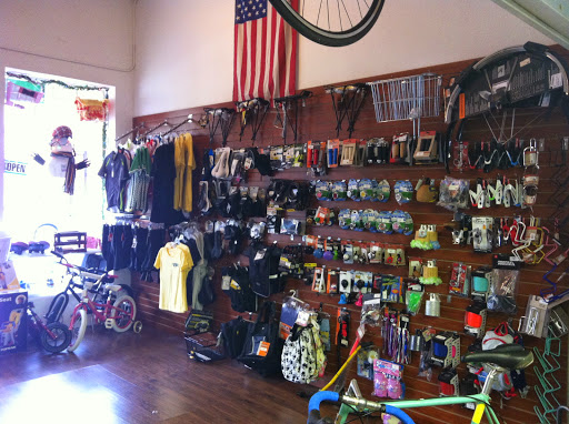 Bicycle Repair Shop «Breakaway Bicycles», reviews and photos, 141 Lincoln Ave, Winter Park, FL 32789, USA