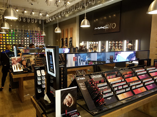 Cosmetics Store «MAC Cosmetics», reviews and photos, 1107 Lincoln Rd, Miami Beach, FL 33139, USA