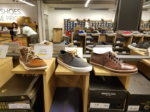 Shoe Store «DSW Designer Shoe Warehouse», reviews and photos, 385 Washington St, Boston, MA 02108, USA