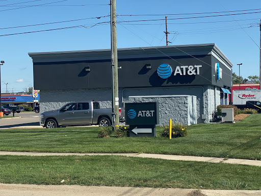Cell Phone Store «AT&T Authorized Retailer», reviews and photos, 13 N Groesbeck Hwy, Charter Twp of Clinton, MI 48036, USA
