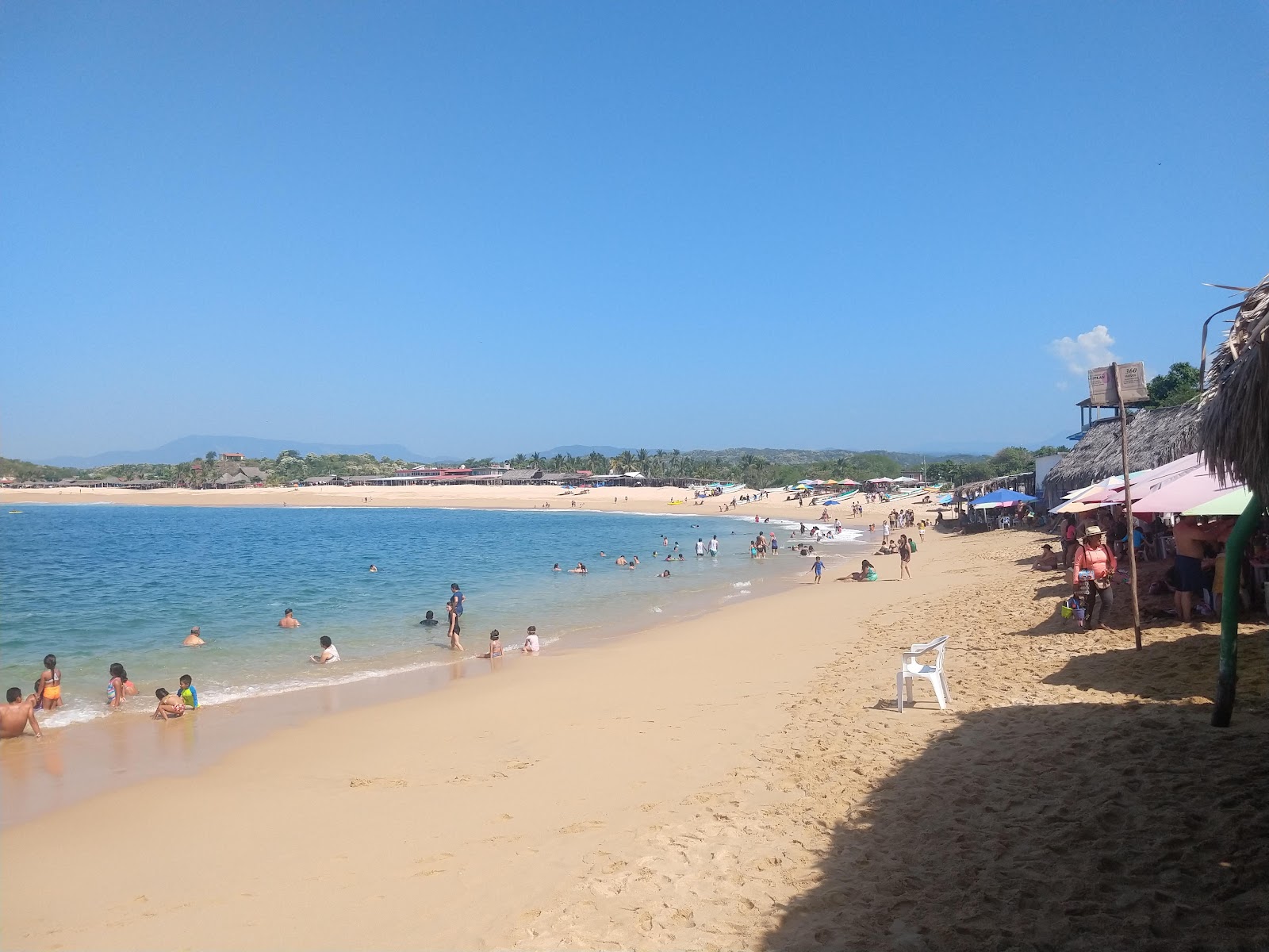 Zdjęcie Playa el Faro i osada