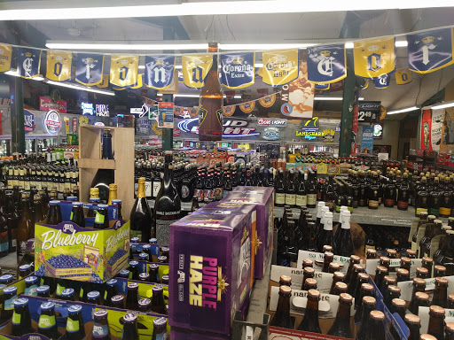 Liquor Store «Beverage Warehouse», reviews and photos, 1 East St, Winooski, VT 05404, USA