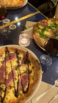 Plats et boissons du Restaurant La Cerise sur la Pizza - Place des Vosges à Paris - n°7