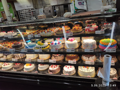 Grocery Store «Superior Grocers», reviews and photos, 1033 Long Beach Blvd, Long Beach, CA 90813, USA