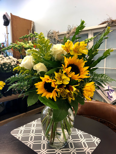 Florist «Infinity Floral», reviews and photos, 227 Central Ave, Osseo, MN 55369, USA