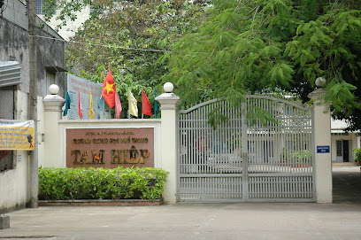 Trường THPT Tam Hiệp