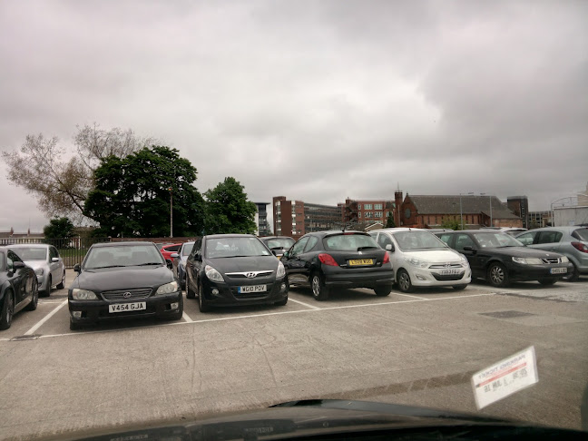 Reviews of St Stephens Square Car Park in Hull - Parking garage
