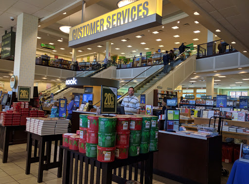 Book Store «Barnes & Noble», reviews and photos, 1430 Plaza Pl, Southlake, TX 76092, USA