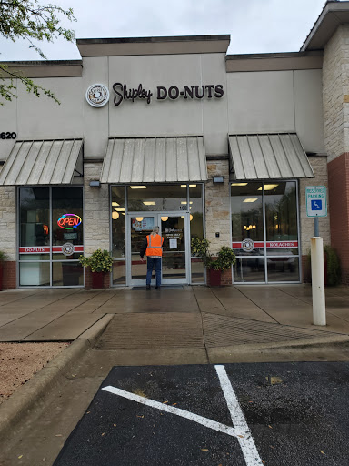 Restaurant «Shipley Do-nuts Lake Travis», reviews and photos, 3620 Ranch Rd 620 S #100, Bee Cave, TX 78738, USA