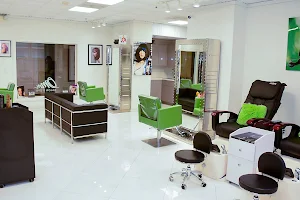 Ocean Manor Salon and Spa image