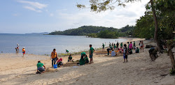 Manaul Beach'in fotoğrafı - rahatlamayı sevenler arasında popüler bir yer