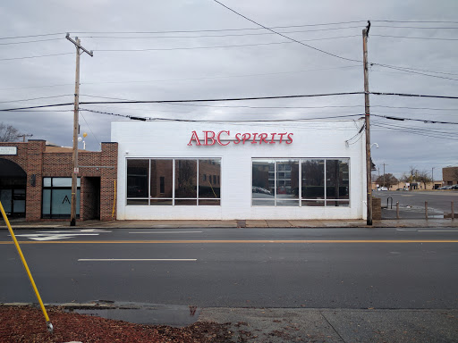 Liquor Store «Mecklenburg County ABC Store #27», reviews and photos, 1426-B S Tryon St, Charlotte, NC 28203, USA