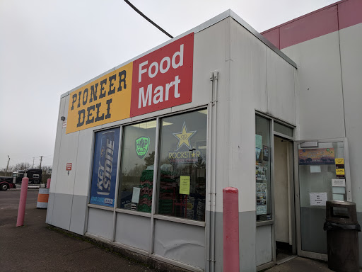 Truck Stop «Pioneer Villa Truck Plaza Inc», reviews and photos, 33180 OR-228, Halsey, OR 97348, USA