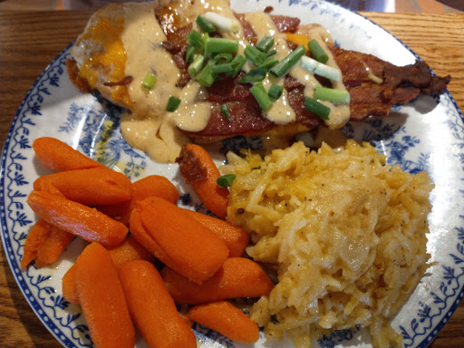 American Restaurant «Cracker Barrel Old Country Store», reviews and photos, 4800 Doris Pate Dr, Tuscaloosa, AL 35405, USA