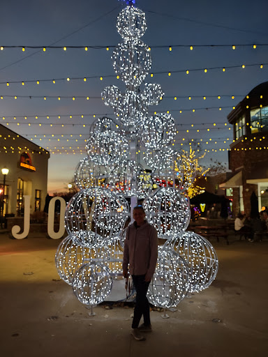 Shopping Mall «The Shops At Riverwoods», reviews and photos, 4801 N University Ave, Provo, UT 84604, USA