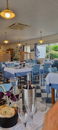 Atmosphère du Restaurant de fruits de mer Restaurant La Pergola à L'Aiguillon-la-Presqu'île - n°2