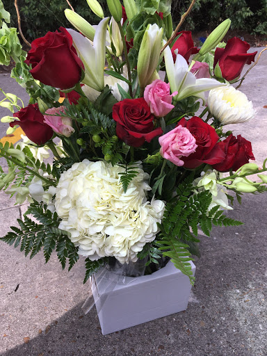 Florist «Top Florist», reviews and photos, 25119 Grogans Mill Rd, The Woodlands, TX 77380, USA