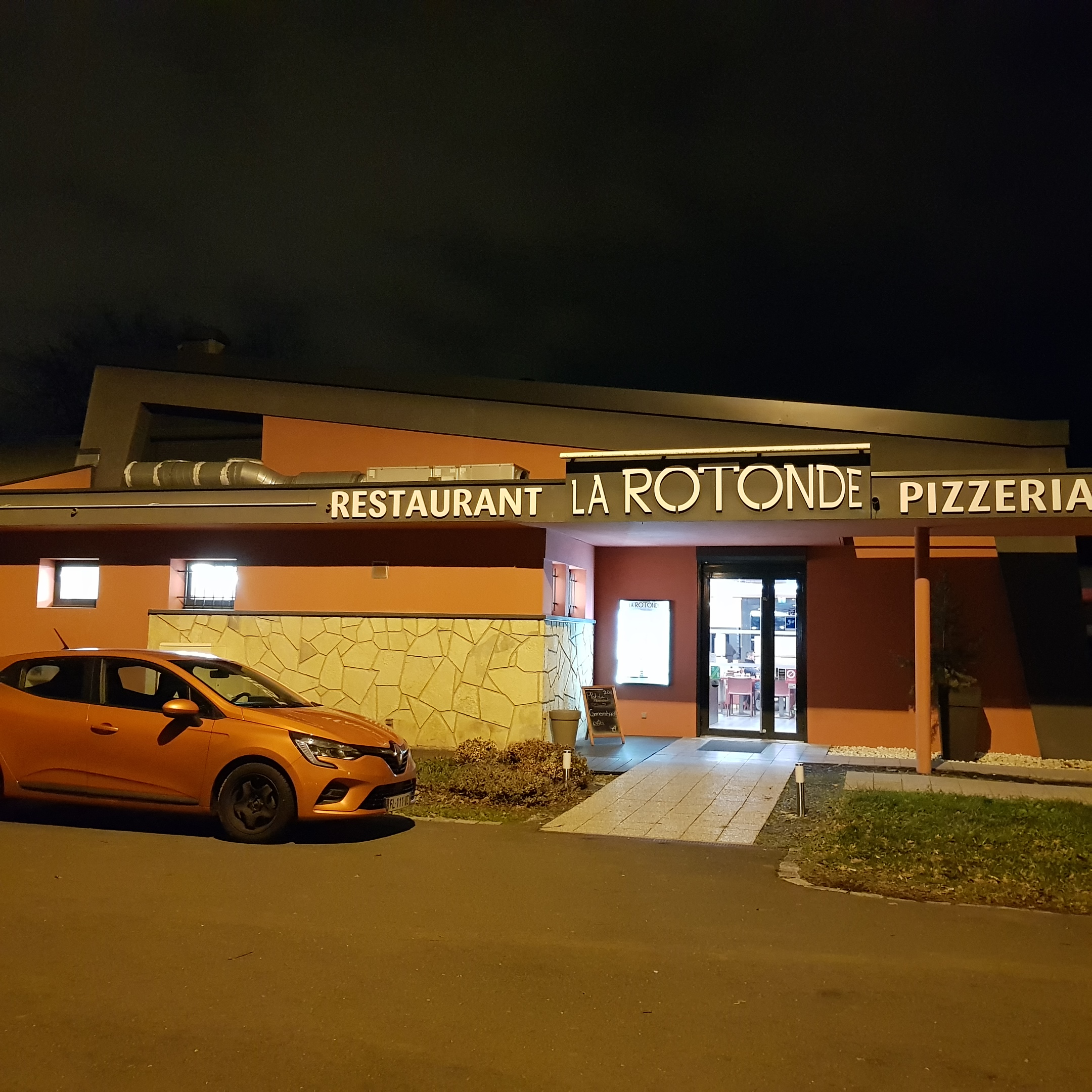 Photo n° 1 de l'avis de F. fait le 12/11/2019 à 22:20