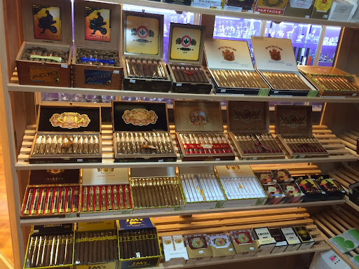 Vaporizer Store «Smoke Depot & Vapor Lounge», reviews and photos, 26930 The Old Rd, Valencia, CA 91381, USA