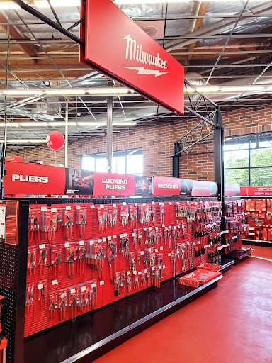 Hardware Store «Dale Hardware Inc», reviews and photos, 3700 Thornton Ave, Fremont, CA 94536, USA