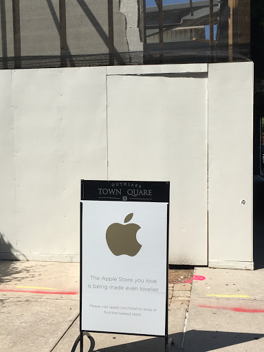 Computer Store «Apple Southlake Town Square», reviews and photos, 260 Grand Ave, Southlake, TX 76092, USA