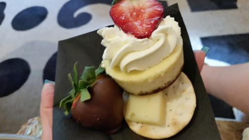 Hotel «Kimpton Nine Zero Hotel», reviews and photos, 90 Tremont St, Boston, MA 02108, USA