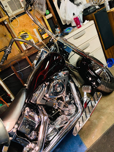 Motorcycle Shop «Bad Pig Customs», reviews and photos, 1806 E 9 Mile Rd, Hazel Park, MI 48030, USA