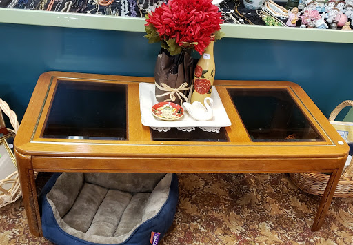 Thrift Store «Hand to Hand Thrift Store», reviews and photos, 785 Terryville Ave, Bristol, CT 06010, USA