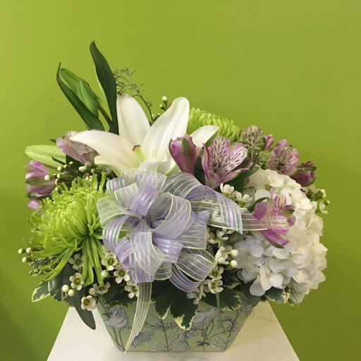 Florist «Sweet William & Thyme», reviews and photos, 19 E Railroad Ave, Jamesburg, NJ 08831, USA