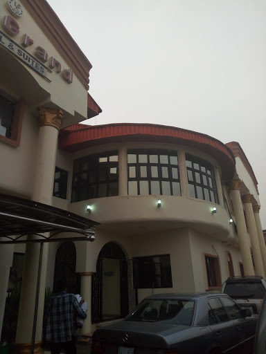 Uyi Grand Hotel, Oziegbe St, Use, Benin City, Nigeria, Motel, state Edo