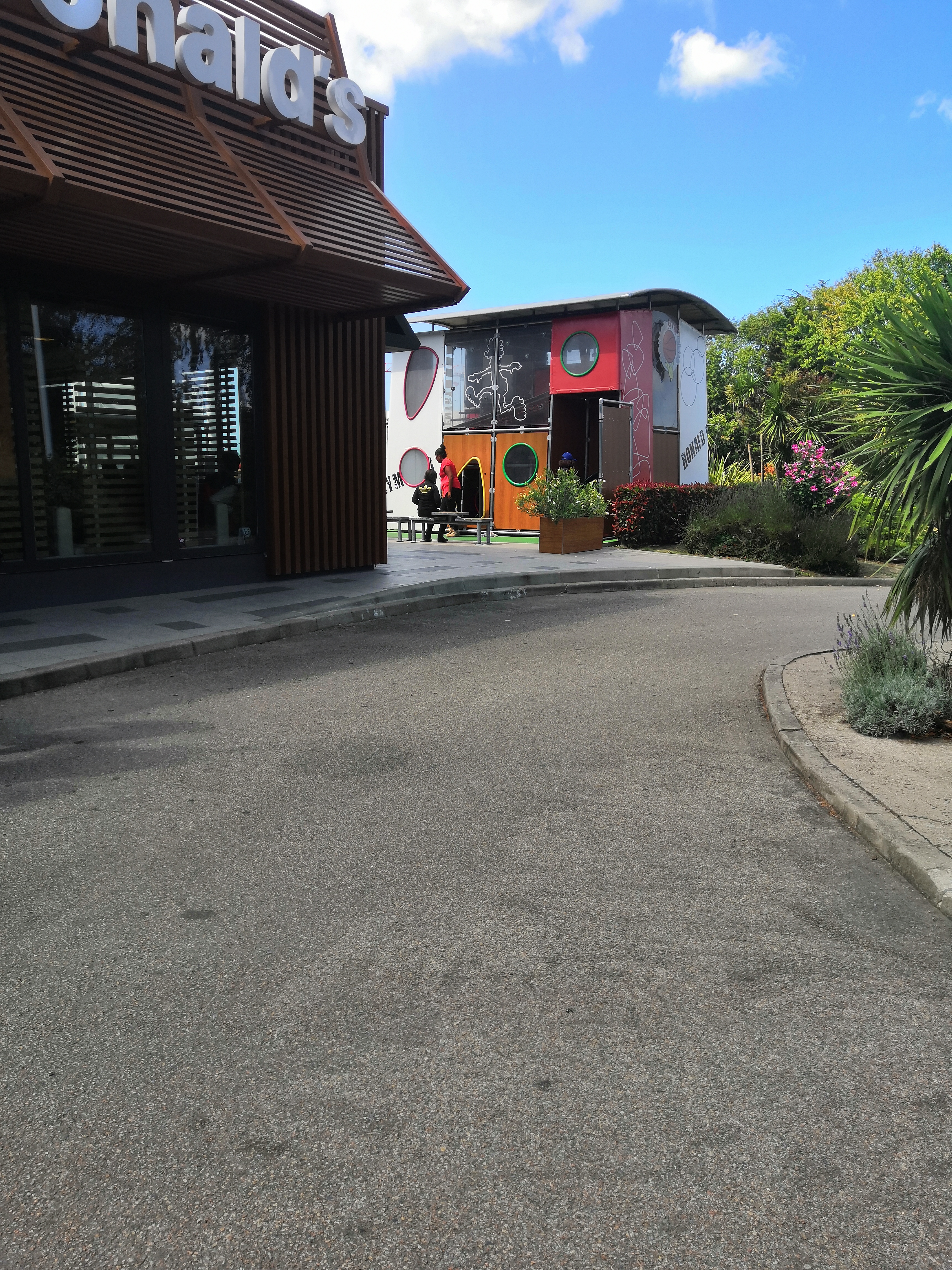 Photo n° 5 de l'avis de *comandos*.6 fait le 21/08/2019 à 18:55