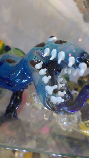 Tobacco Shop «American Smoke & Vape», reviews and photos, 217 E Army Trail Rd, Glendale Heights, IL 60139, USA