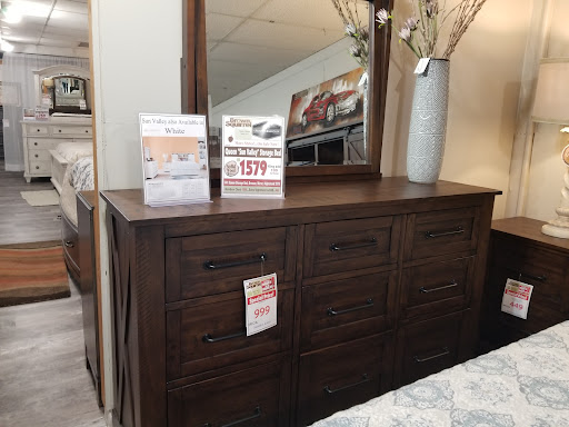 Furniture Store «Brown Squirrel Furniture», reviews and photos, 9901 Sherrill Blvd, Knoxville, TN 37932, USA