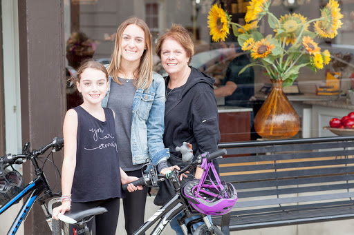 Sporting Goods Store «Kiddles Sports», reviews and photos, 258 Market Square, Lake Forest, IL 60045, USA