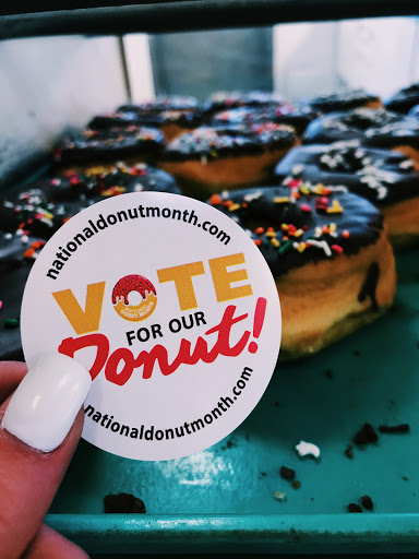 Donut Shop «Donut Mill», reviews and photos, 310 E Midland Ave, Woodland Park, CO 80863, USA