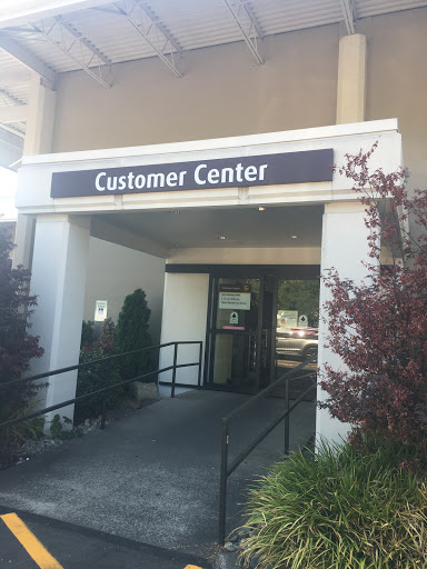 Shipping and Mailing Service «UPS Customer Center», reviews and photos, 4455 7th Ave S, Seattle, WA 98108, USA