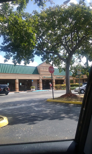 Dry Cleaner «Sunshine Dry Cleaners», reviews and photos, 6734 N University Dr, Pompano Beach, FL 33321, USA